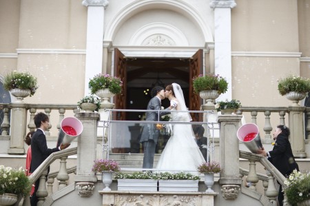 結婚式　キス