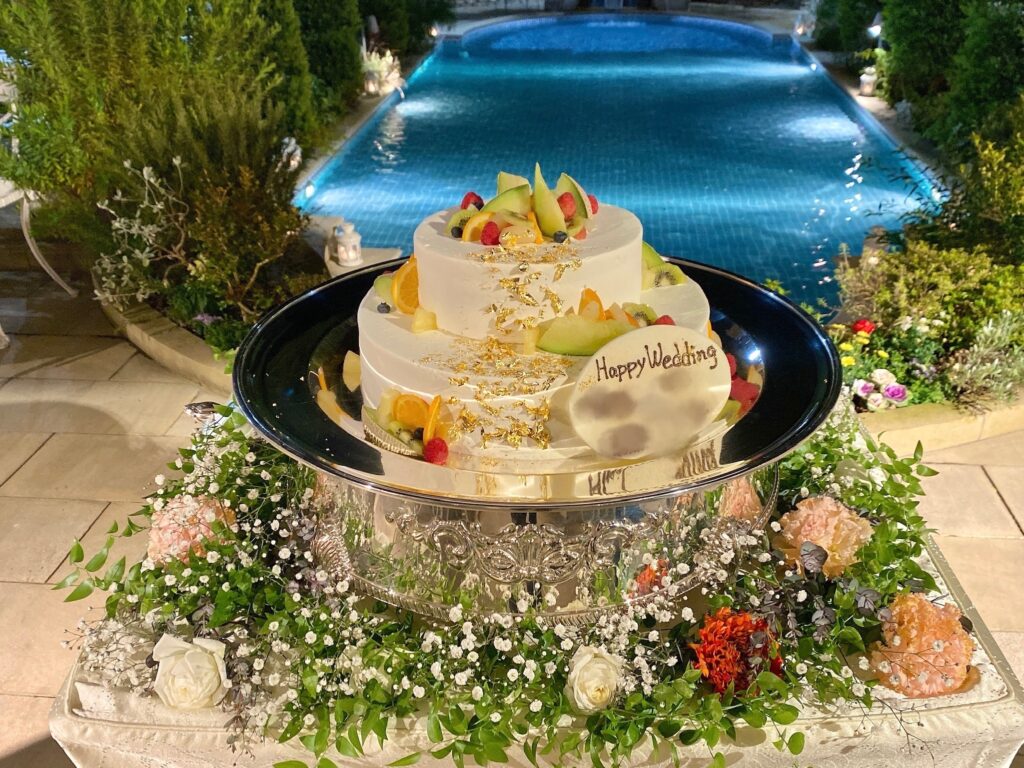 夏のウェディングを彩る♡おすすめケーキをご紹介